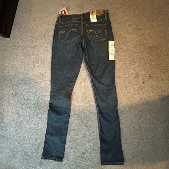 NWT Levi’s Women’s skinny jeans. Size 1 Short. - Picture 2 of 4